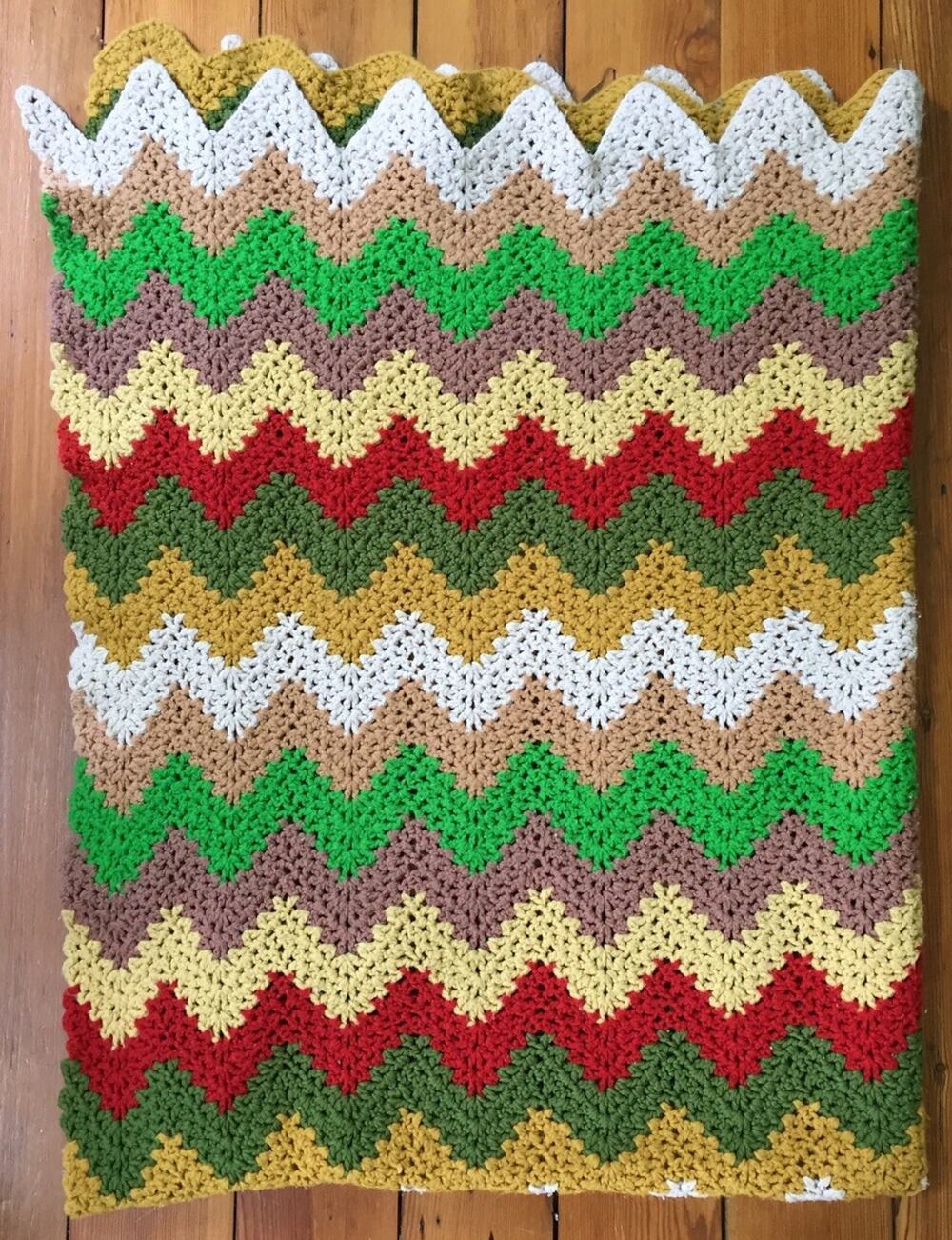 Vintage Handmade Crochet Soft Acrylic Chevron Herringbone Throw Blanket 53x70